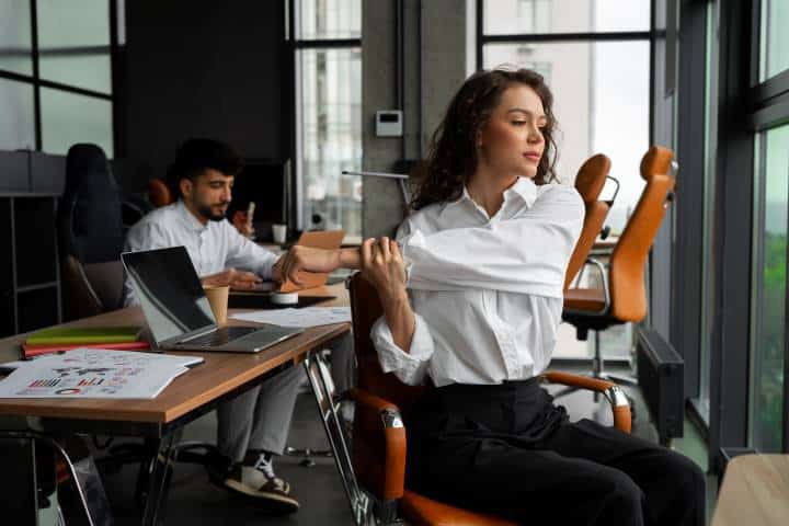 Importância da Ergonomia no Ambiente de Trabalho www.planosdesaudeecia.com.br